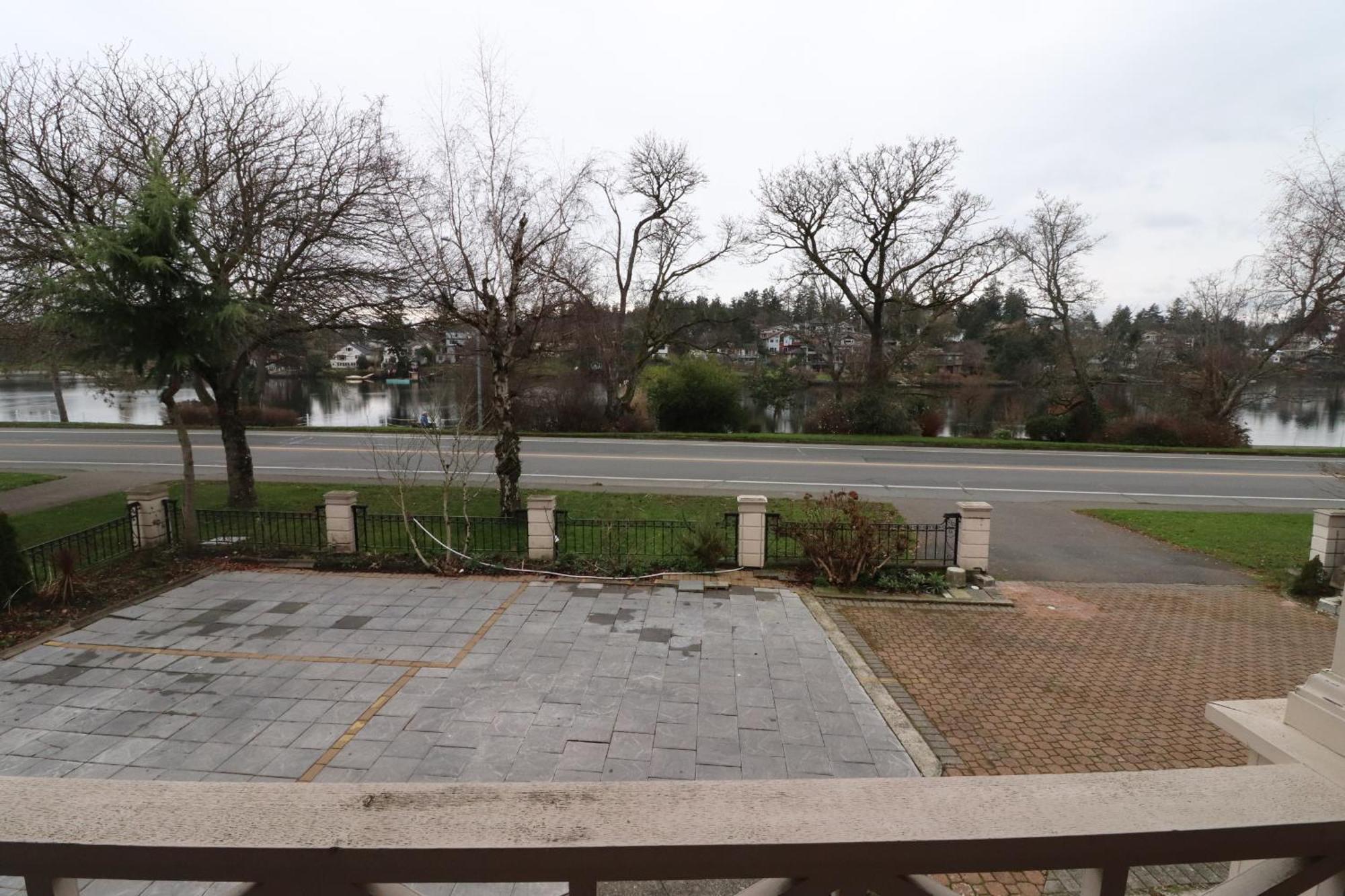 Lipton Place By Elegant Waterfront Esquimalt Exteriör bild